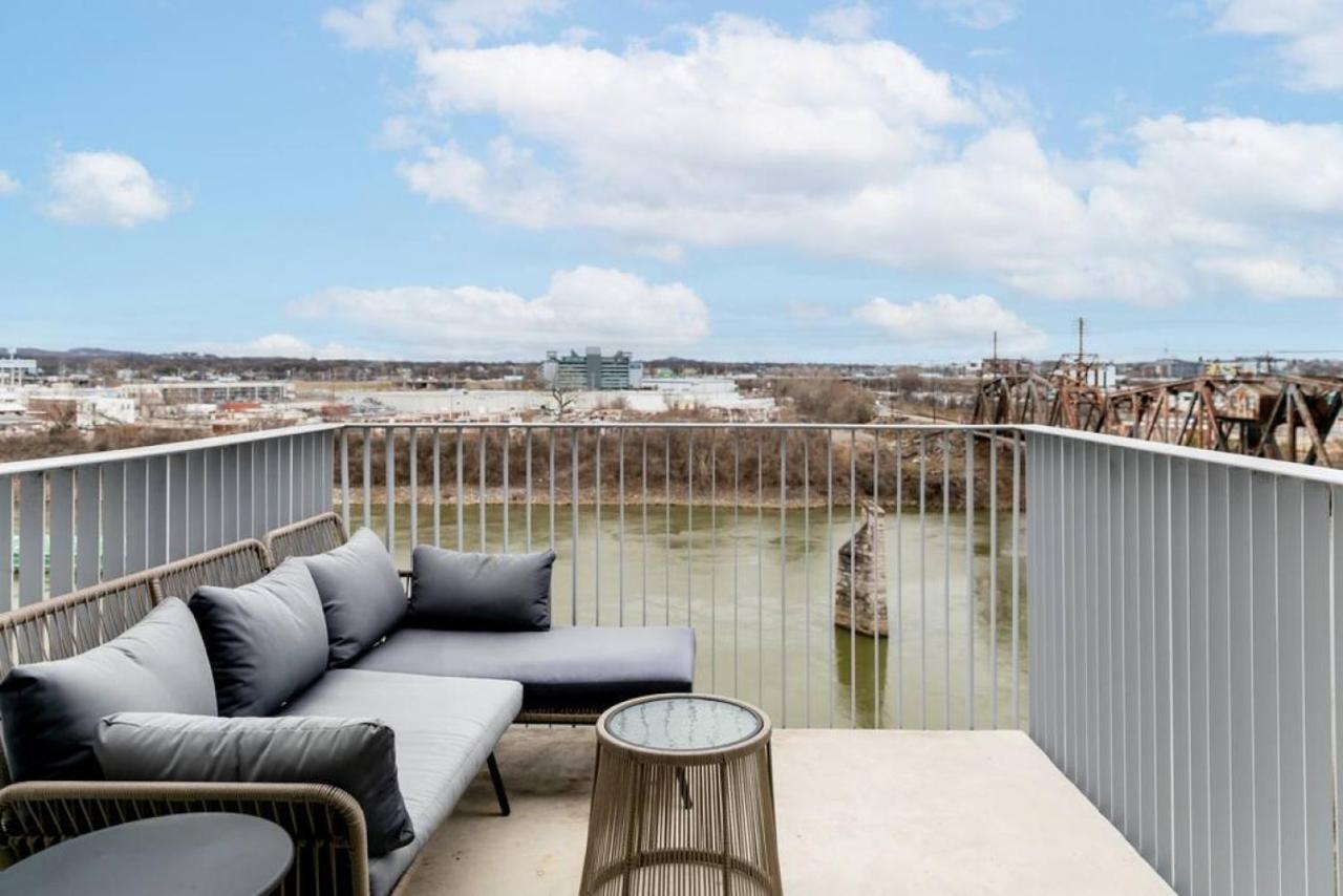 Stunning River View Condo Walk To Downtown Rooftop Patio Nashville Exterior photo